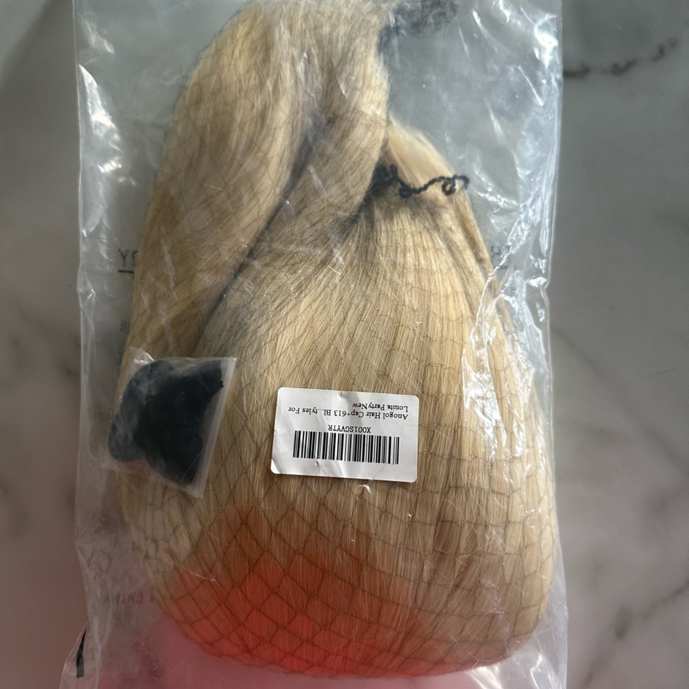 Blond wig
